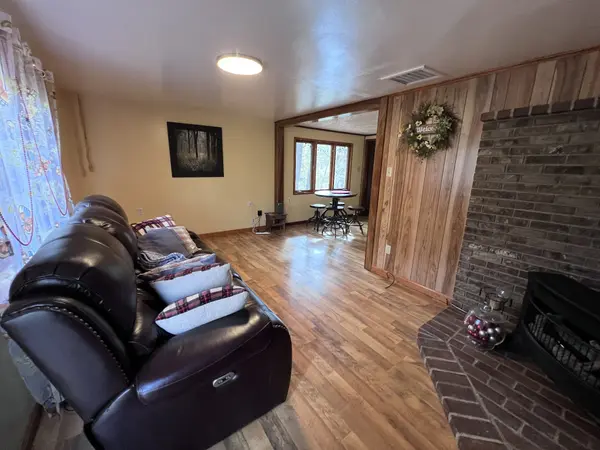129 Lakeshore Cir, Bumpus Mills, TN 37028
