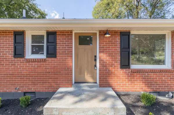 316 Fairlane Dr, Nashville, TN 37211