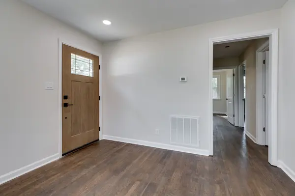 316 Fairlane Dr, Nashville, TN 37211
