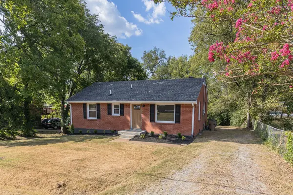 316 Fairlane Dr, Nashville, TN 37211