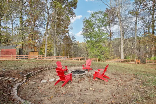 2375 Farms Cir, Woodlawn, TN 37191