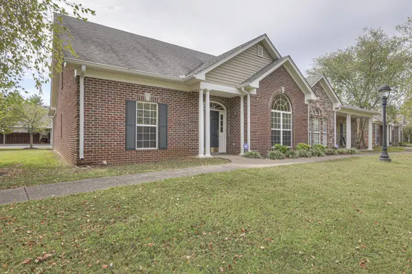 4 Hurd Ct, Lebanon, TN 37087