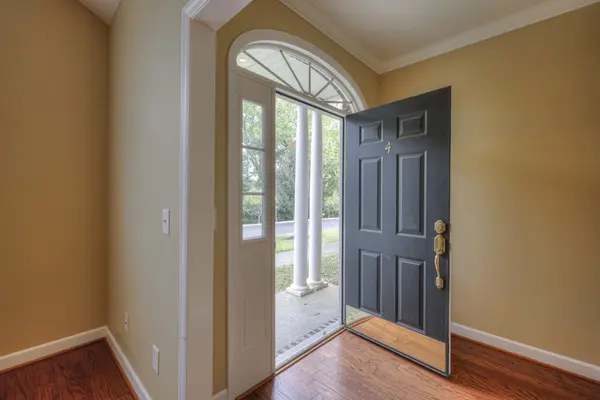 4 Hurd Ct, Lebanon, TN 37087