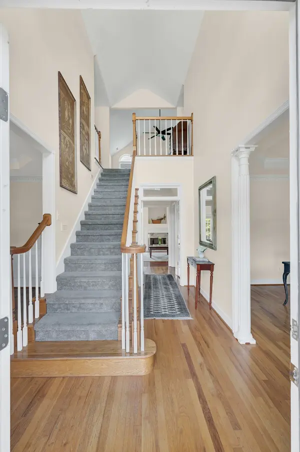 104 Brookstone Dr, Burns, TN 37029