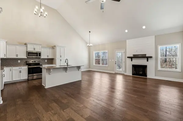 2107 Beverly Gail Rd, Pleasant View, TN 37146