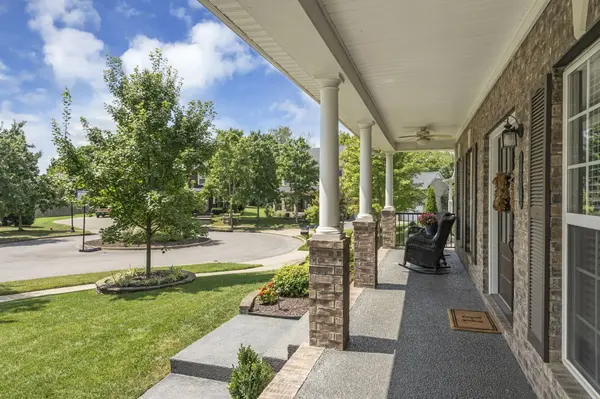 1306 Slade Ct, Franklin, TN 37067