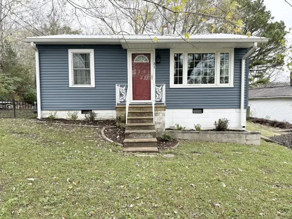31 Hilltop Cir, Hickman, TN 38567