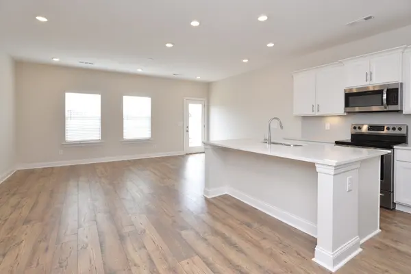 5717 Cloverwood Drive, Rockvale, TN 37153