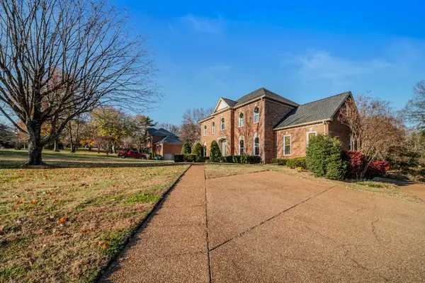 9312 Chesapeake Dr, Brentwood, TN 37027