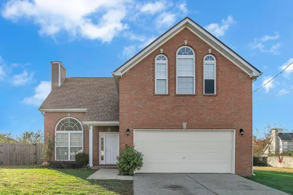 1706 Chris Dr, La Vergne, TN 37086