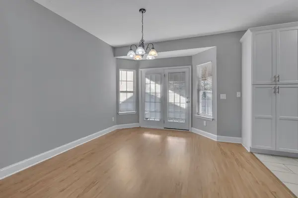 1706 Chris Dr, La Vergne, TN 37086