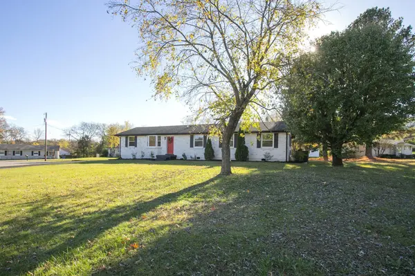 3805 Marydale Ct, Nashville, TN 37207