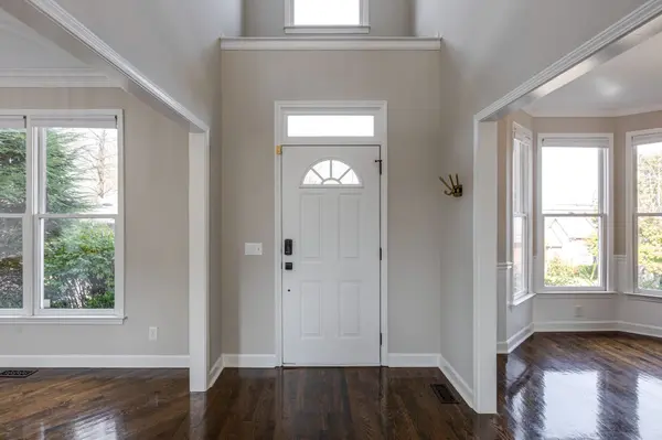 7177 Forrest Oaks Dr, Nashville, TN 37221