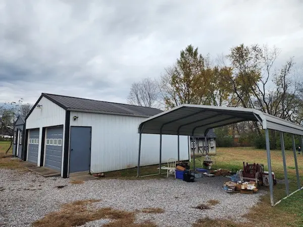 109 Lbj Dr, Gallatin, TN 37066