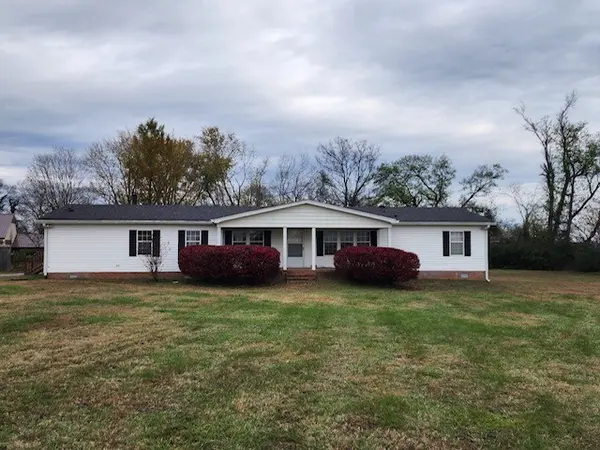 109 Lbj Dr, Gallatin, TN 37066