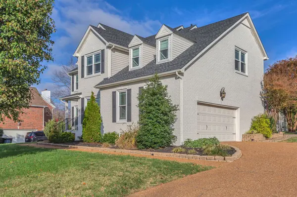 216 Dandridge Dr, Franklin, TN 37067