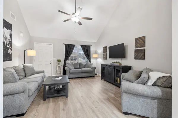 1924 Alysheba Run, Murfreesboro, TN 37128