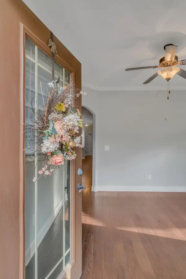 106 Bellingdon Dr, Gallatin, TN 37066