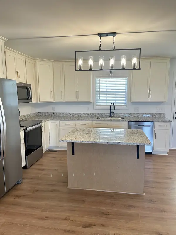 5188 Galen Rd, Lafayette, TN 37083