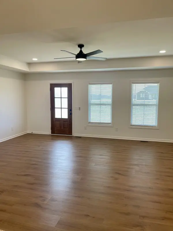 5188 Galen Rd, Lafayette, TN 37083