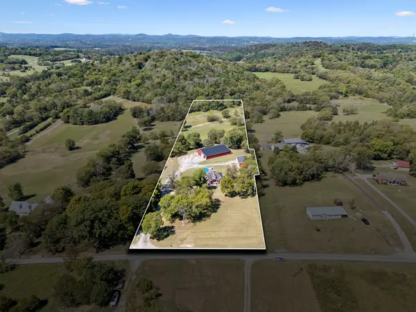 80 Vantrease Rd, Brush Creek, TN 38547