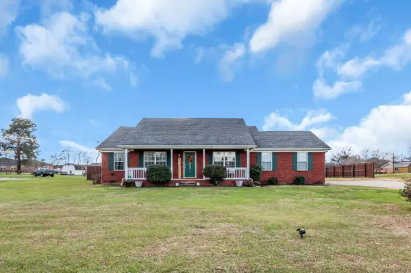 717 Redwood Cir, Columbia, TN 38401