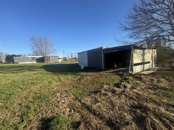 435 Nubia Rd, Westmoreland, TN 37186