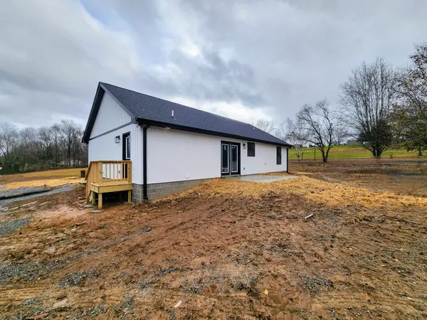 2006 Errel Dowlen Rd, Pleasant View, TN 37146