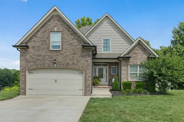 1017 Quiver Ln, Clarksville, TN 37043