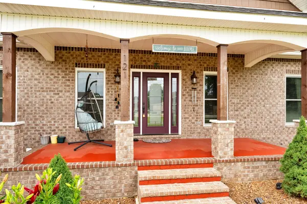 121 Kades Ct, Decherd, TN 37324