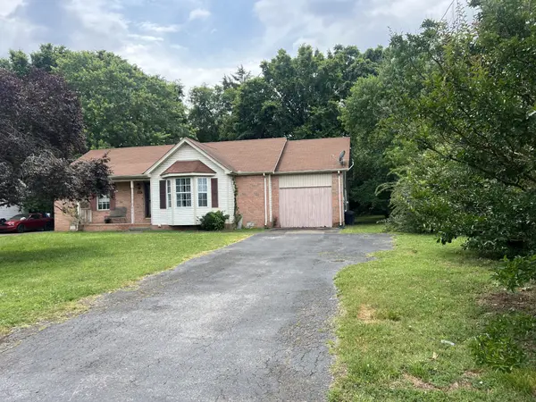 816 Blue Springs Dr, Smyrna, TN 37167