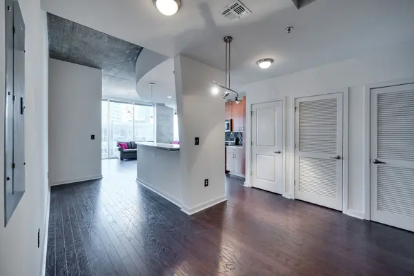301 Demonbreun St #2020, Nashville, TN 37201