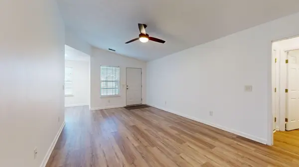 609 Glen Valley Trl, Smyrna, TN 37167