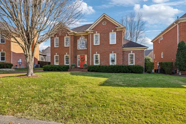 529 Forrest Park Cir, Franklin, TN 37064