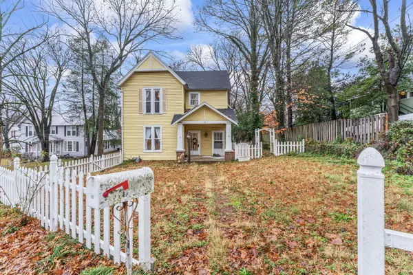 210 Mulberry Ave, Fayetteville, TN 37334