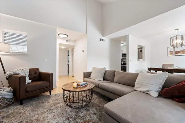 325 Summit Ridge Cir, Nashville, TN 37215