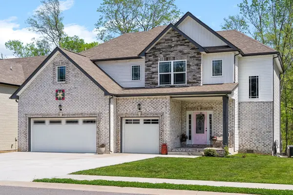 1049 Brightwood Ct, Clarksville, TN 37043