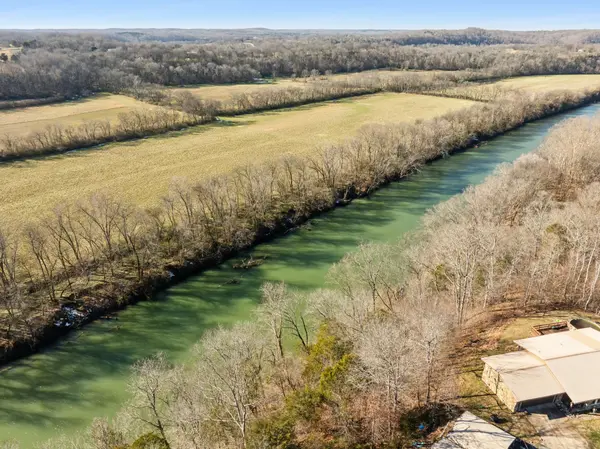 1188 Riverview Road, Centerville, TN 37033