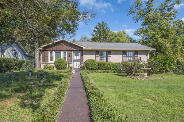 707 Crockett St, Nashville, TN 37207