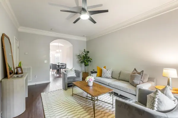 855 S Douglas Ave, Nashville, TN 37204