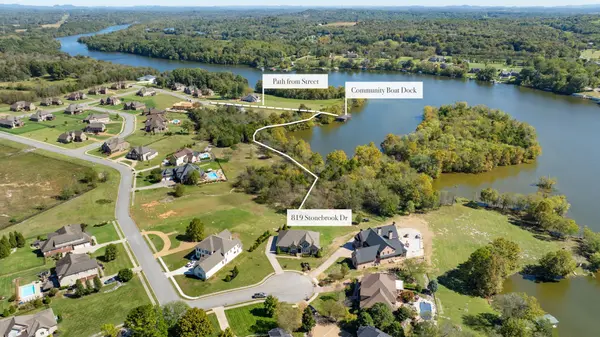 819 Stonebrook Dr, Lebanon, TN 37087