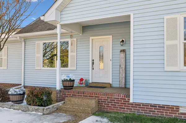 413 Whispering Dr, Spring Hill, TN 37174
