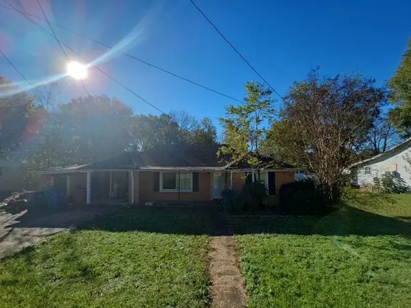 313 W 10th St, Trenton, TN 38382