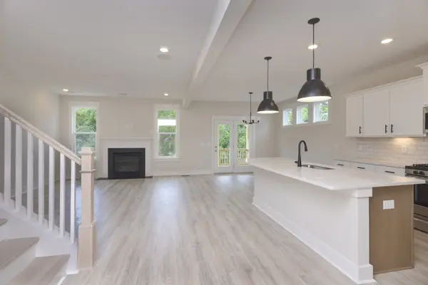 111 Cryer Dr, Gallatin, TN 37066