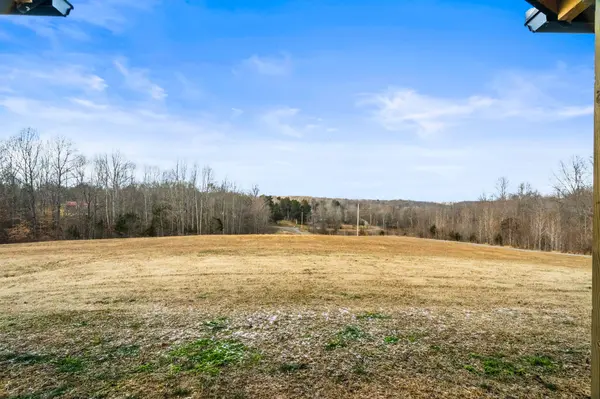 1058 Carl Perry Rd, Ashland City, TN 37015