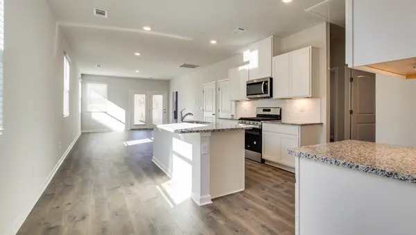 7042 Lang Avenue, White House, TN 37188