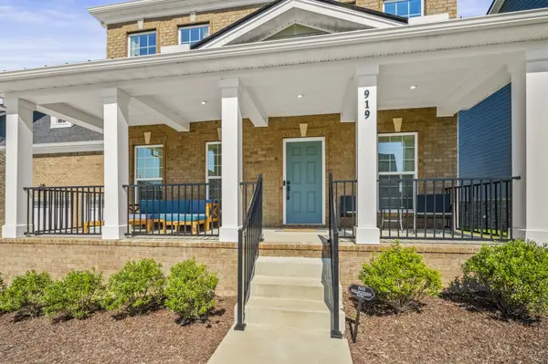 919 Orchid Pl, Hendersonville, TN 37075