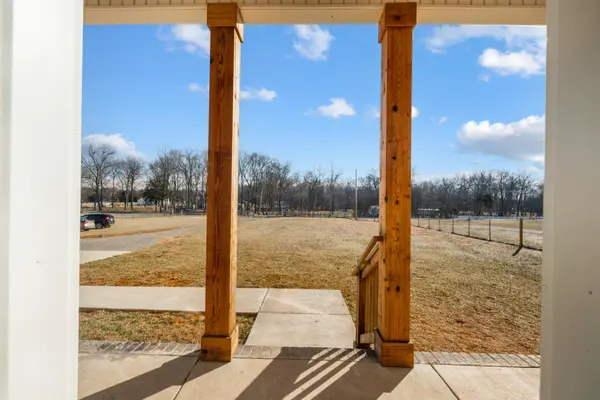 246 Green Acres Rd, Unionville, TN 37180
