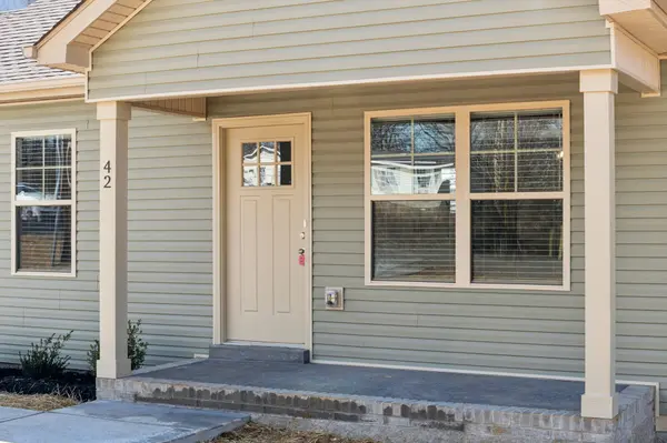 42 Idlewild Spur, Oak Grove, KY 42262