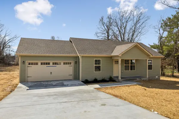 42 Idlewild Spur, Oak Grove, KY 42262